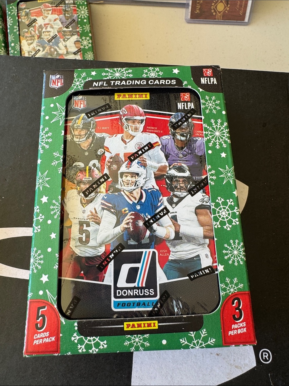 Panini Donruss Football Holiday Tin Box - Green & Red
